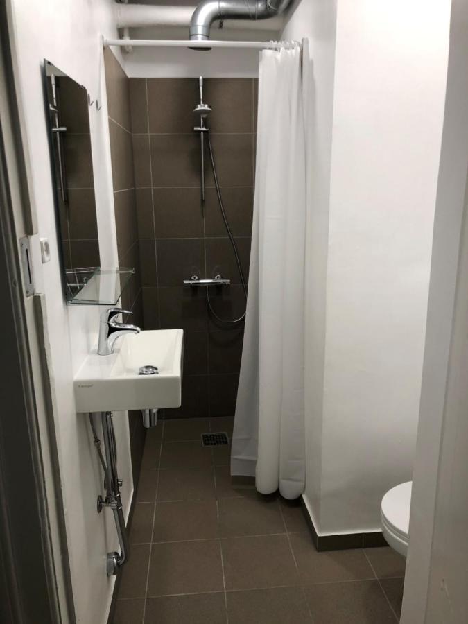 Rooms In Quiet White Villa Apartment Hortensiavej 8 On Frederiksberg C Kopenhag Dış mekan fotoğraf