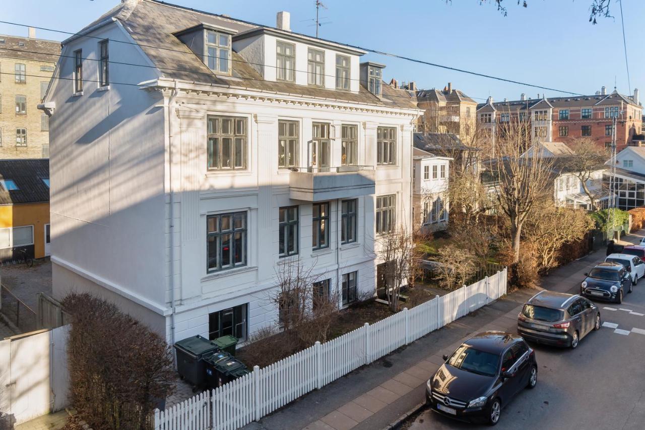 Rooms In Quiet White Villa Apartment Hortensiavej 8 On Frederiksberg C Kopenhag Dış mekan fotoğraf